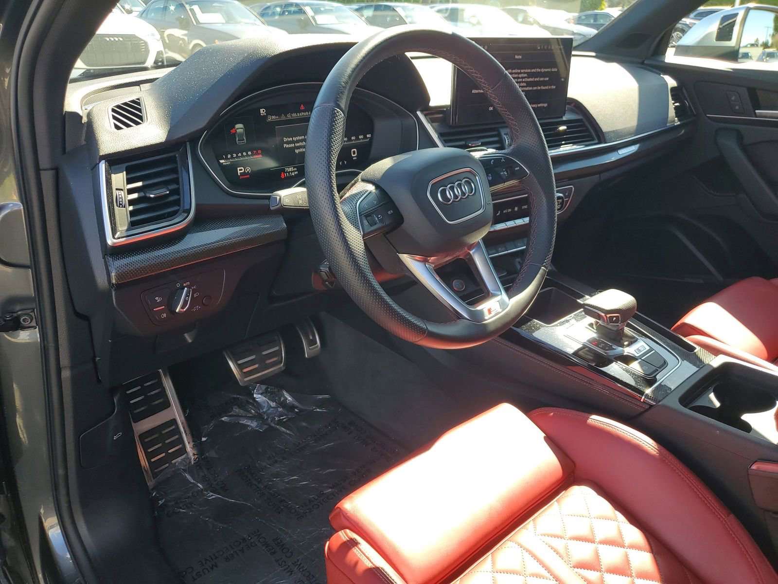 Used 2025 Audi SQ5 Premium Plus w/ Premium Plus Package image 17