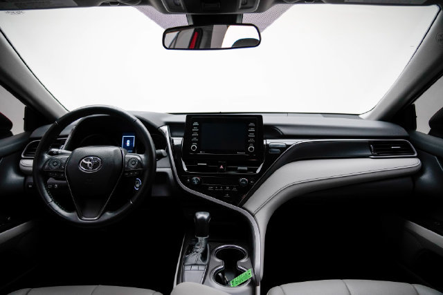 Used 2023 Toyota Camry SE FWD image 20