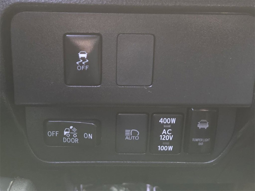 Used 2022 Toyota Tacoma TRD Off-Road w/ Black Out Package (TMS) image 29