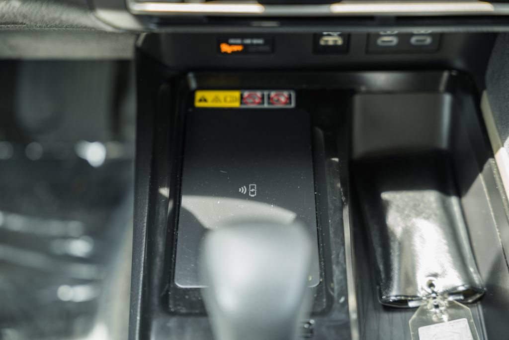 Used 2025 Toyota Camry LE FWD image 24