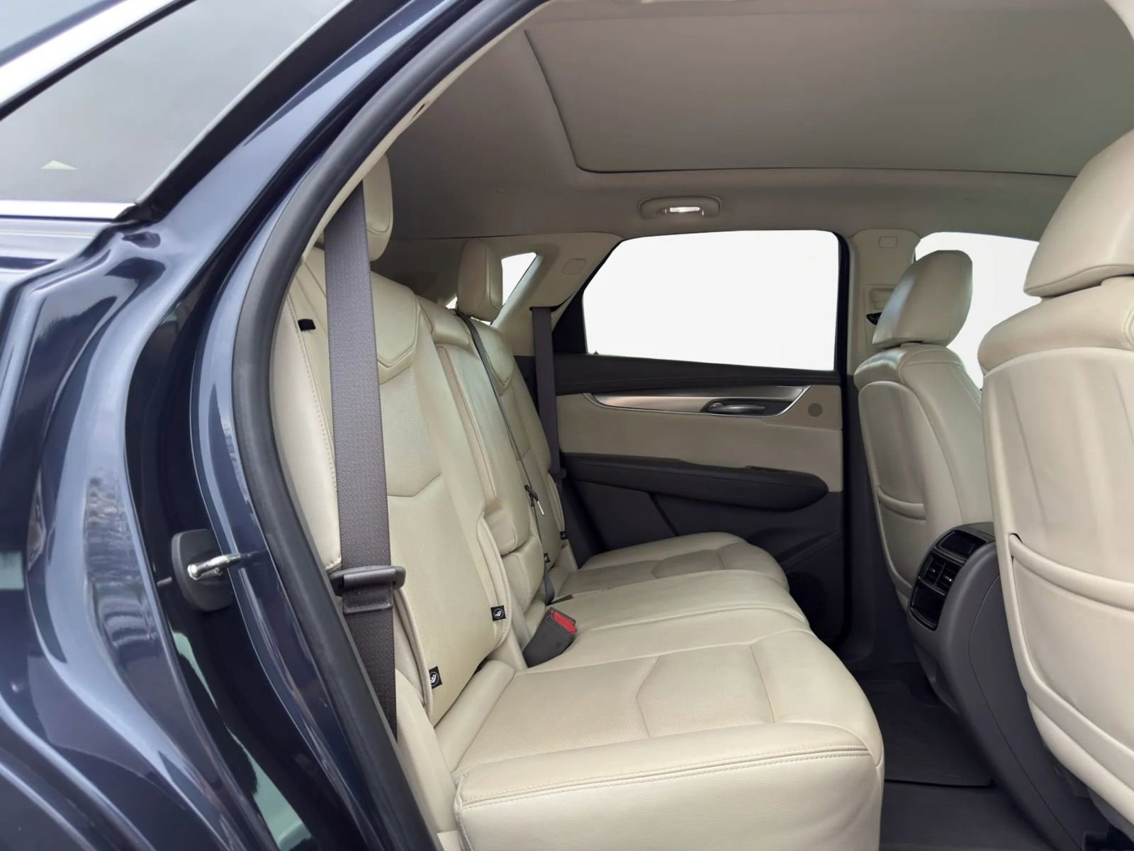 Used 2019 Cadillac XT5 Luxury image 28