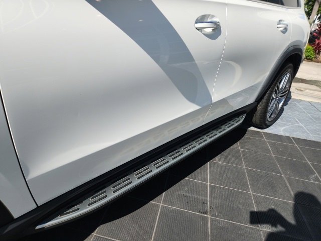 Used 2021 Mercedes-Benz GLS 450 4MATIC image 18