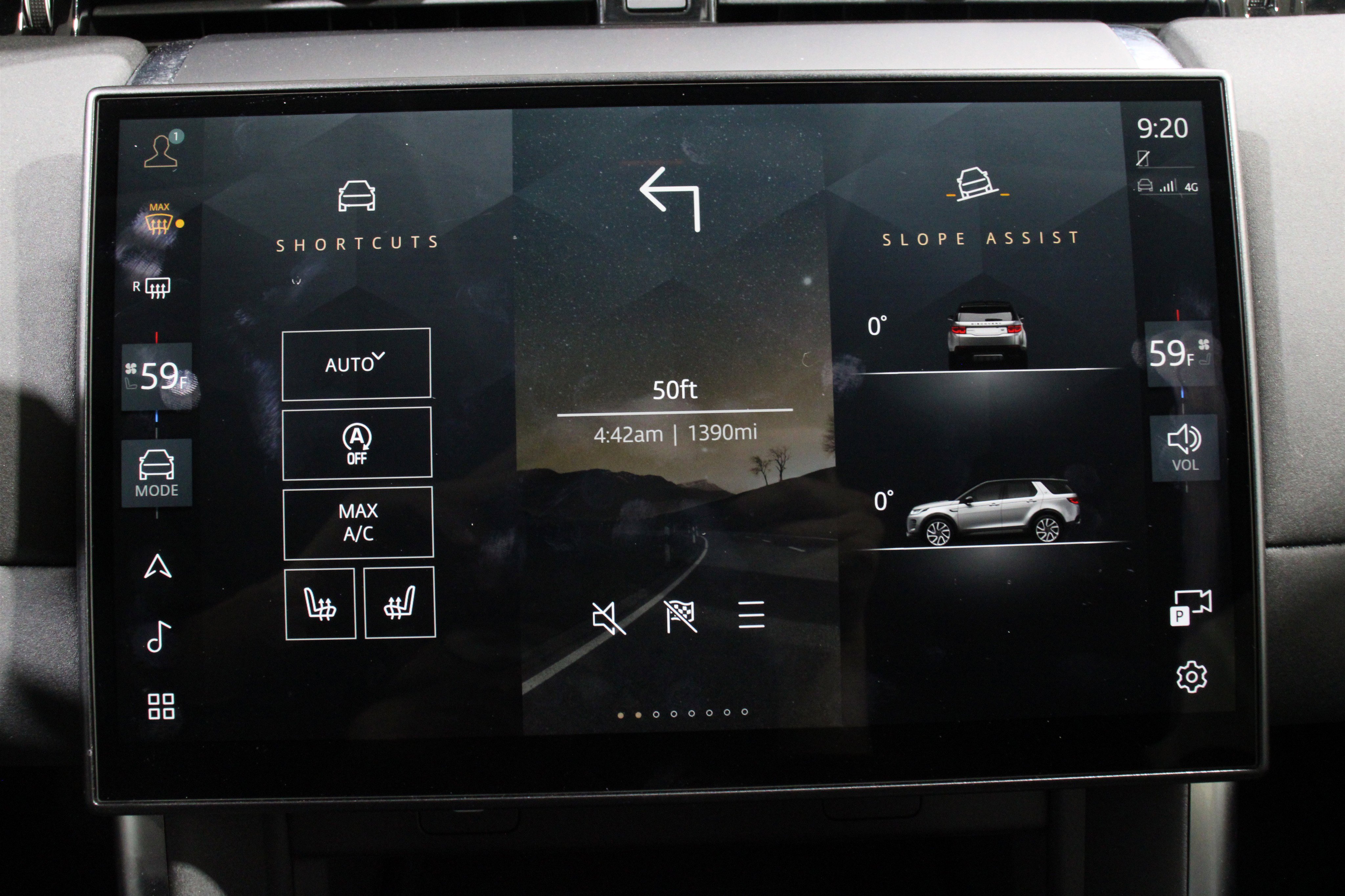 Used 2024 Land Rover Discovery Sport S image 13