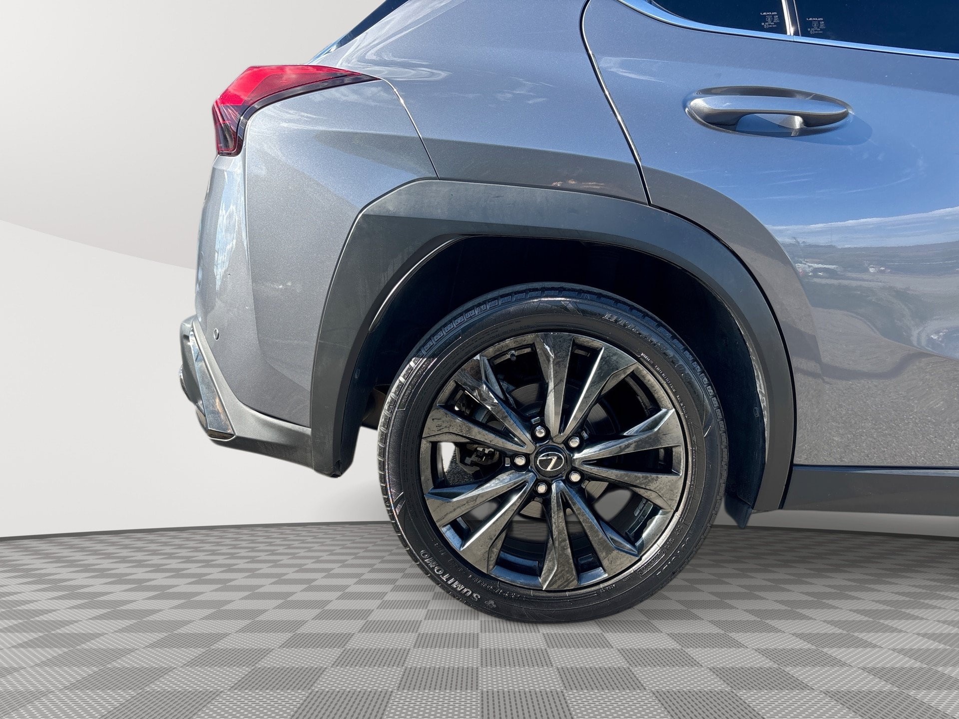 Used 2019 Lexus UX 200 F Sport w/ F Sport Premium Package FWD image 30