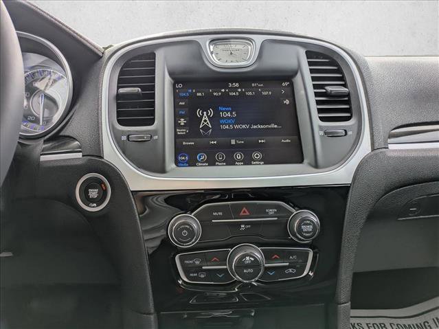 Used 2023 Chrysler 300 Touring w/ Sport Appearance Package image 13