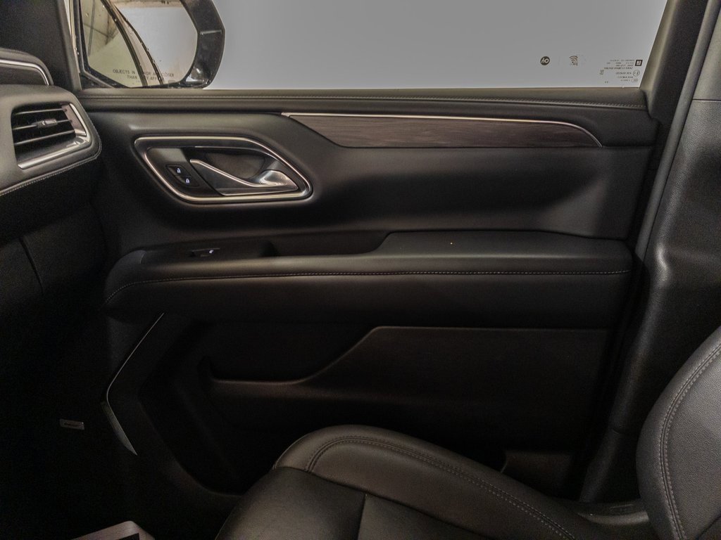 Used 2023 Chevrolet Tahoe LT w/ Luxury Package image 32