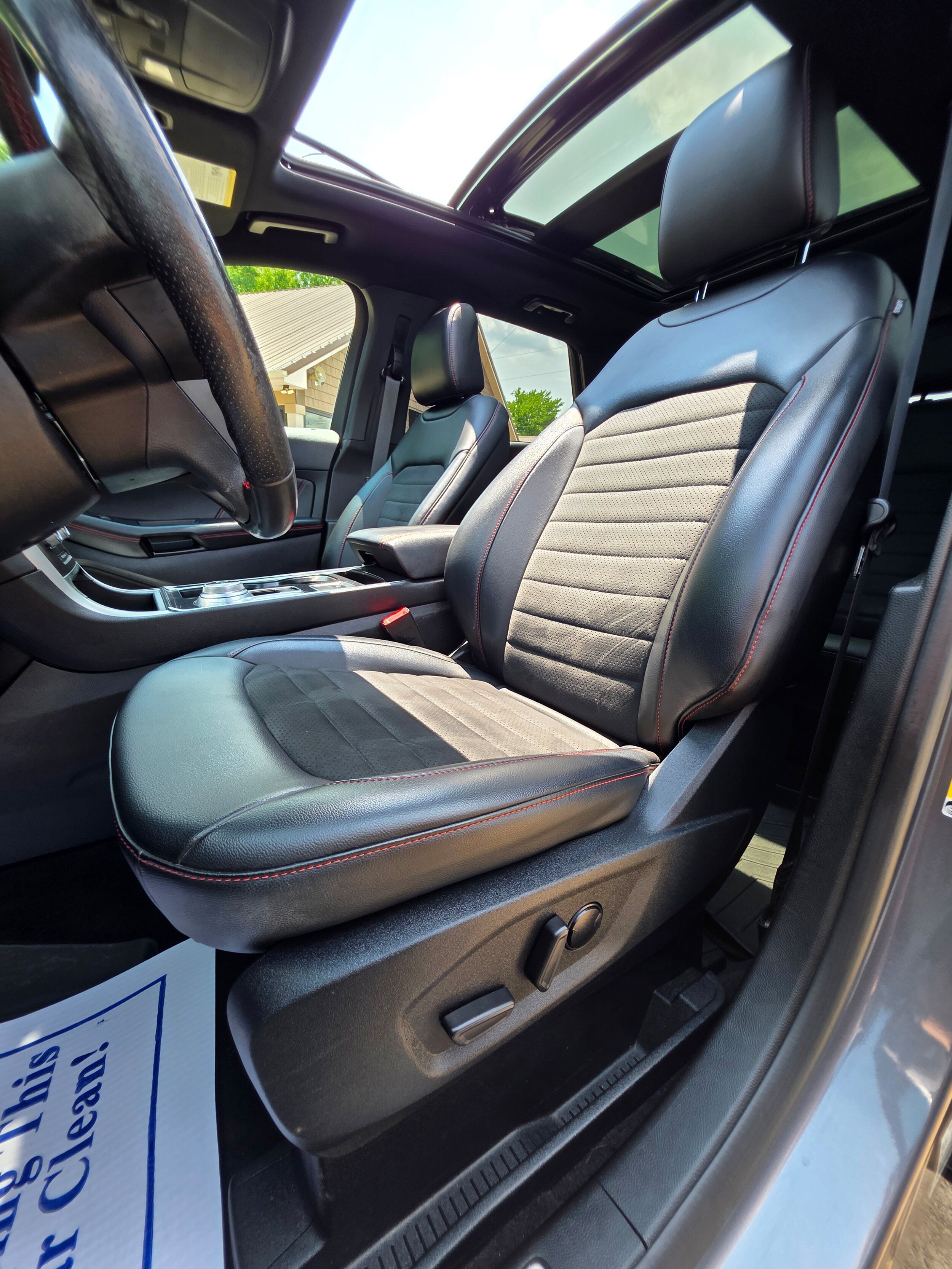 Used 2021 Ford Edge ST-Line FWD image 17