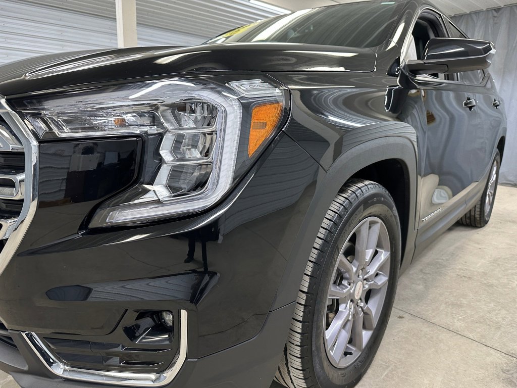 Certified 2023 GMC Terrain SLT w/ LPO, Floor Liner Package image 36