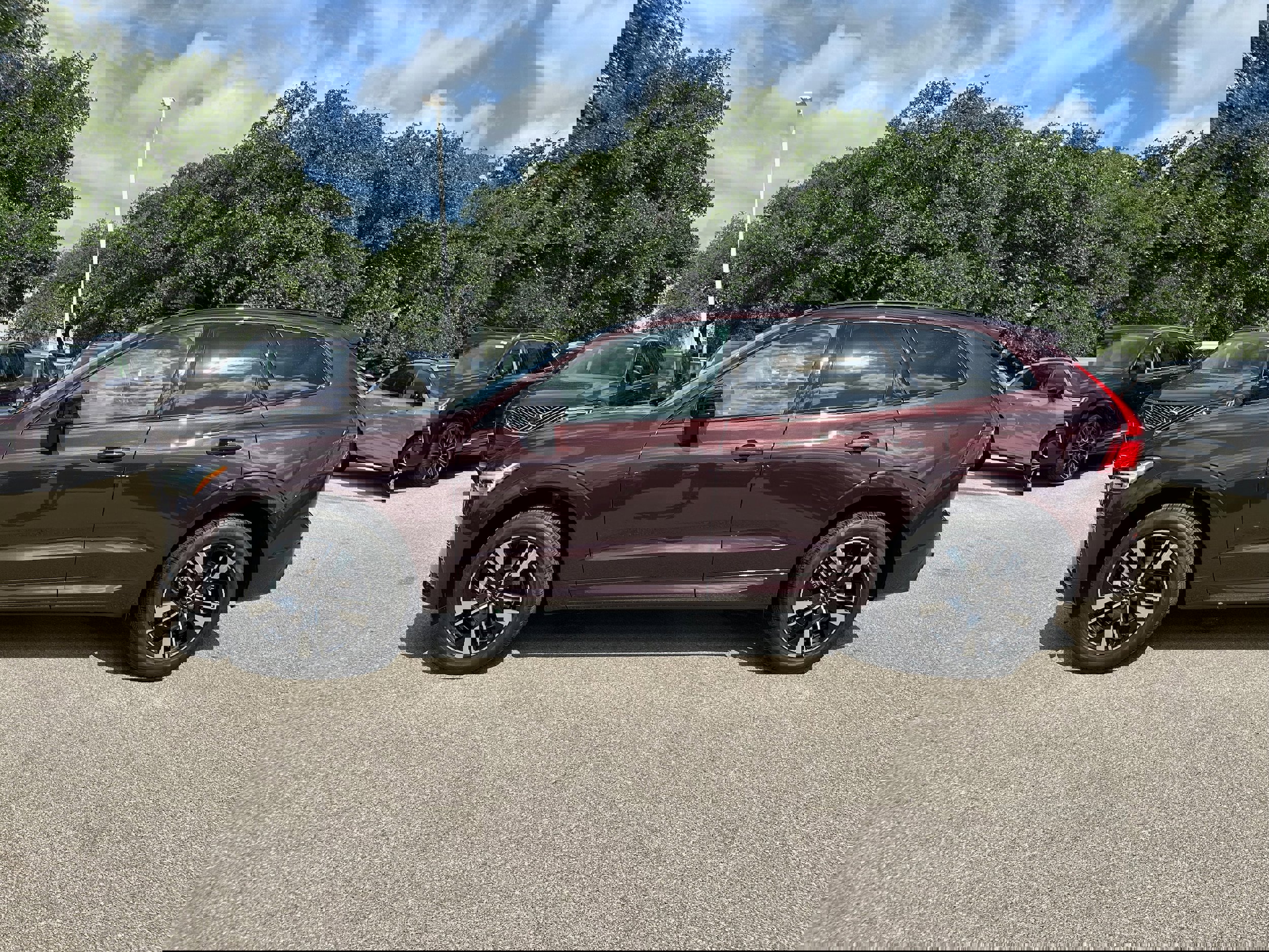 New 2026 Volvo XC60 B5 Core w/ Climate Package image 3