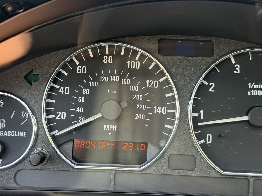 Used 2002 BMW Z3 2.5i image 26