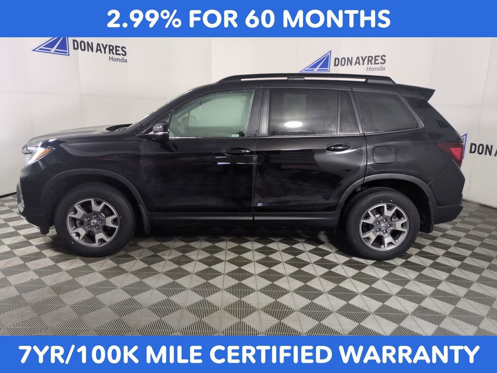 Certified 2023 Honda Passport TrailSport image 2