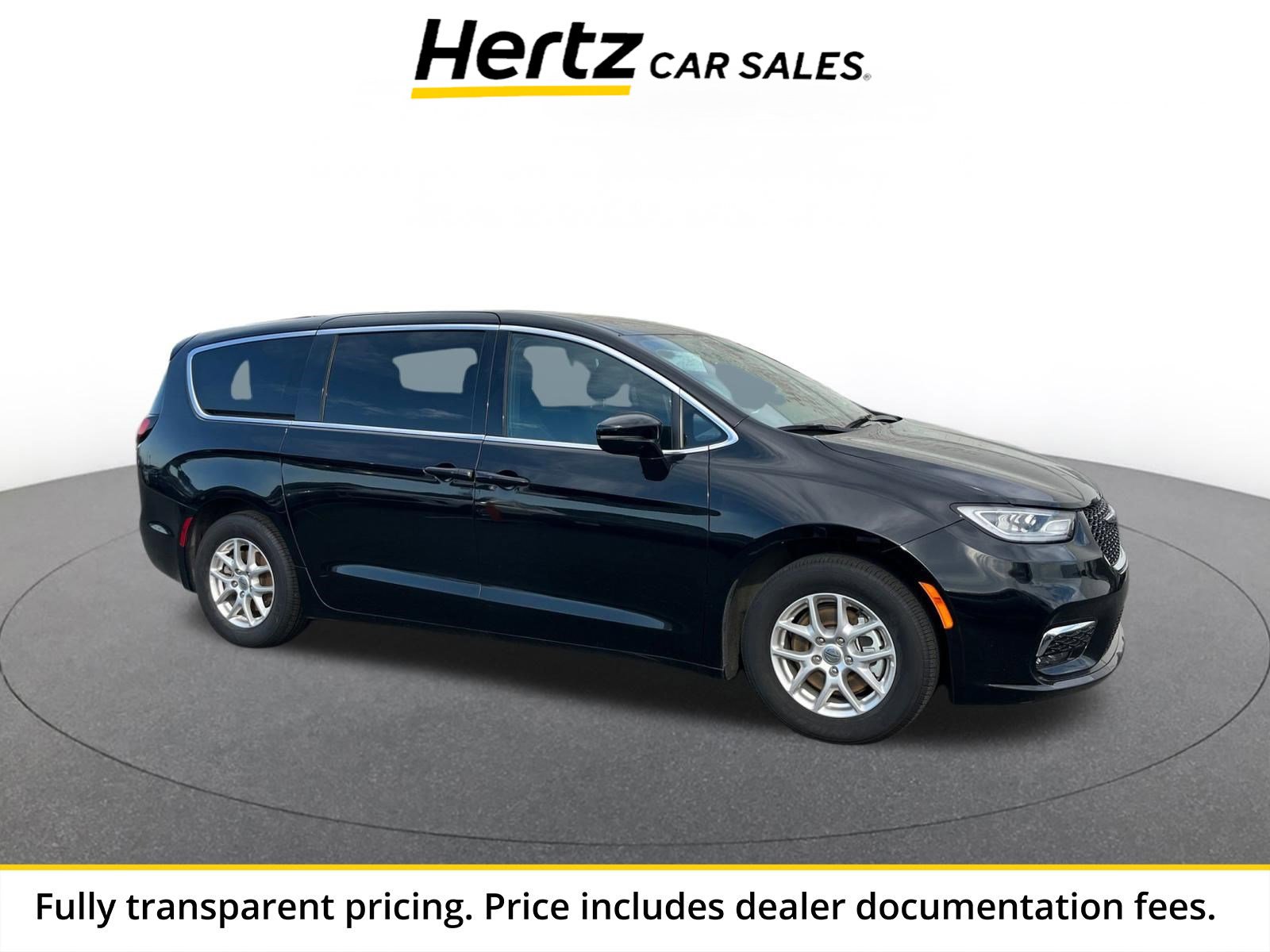 Used 2025 Chrysler Pacifica Select