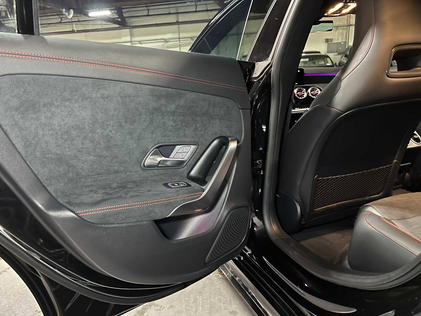 Used 2023 Mercedes-Benz CLA 250 4MATIC image 17