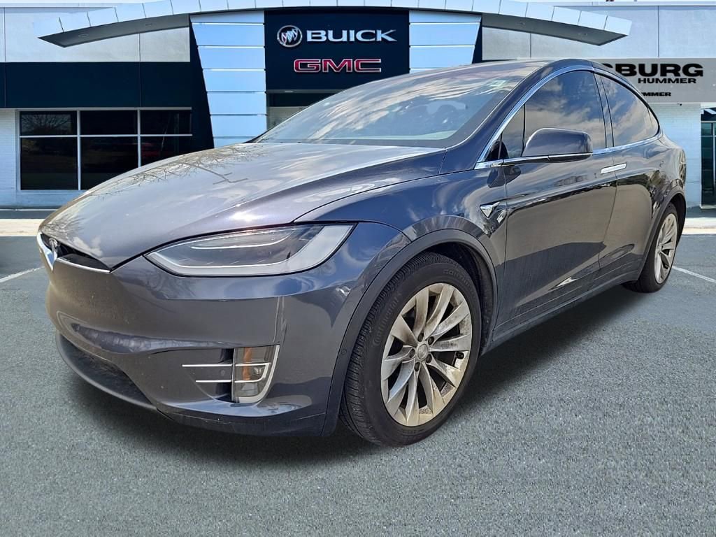 Used 2018 Tesla Model X 75D image 3