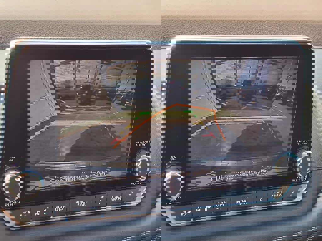 Used 2022 Nissan Rogue SV w/ SV Premium Package image 19