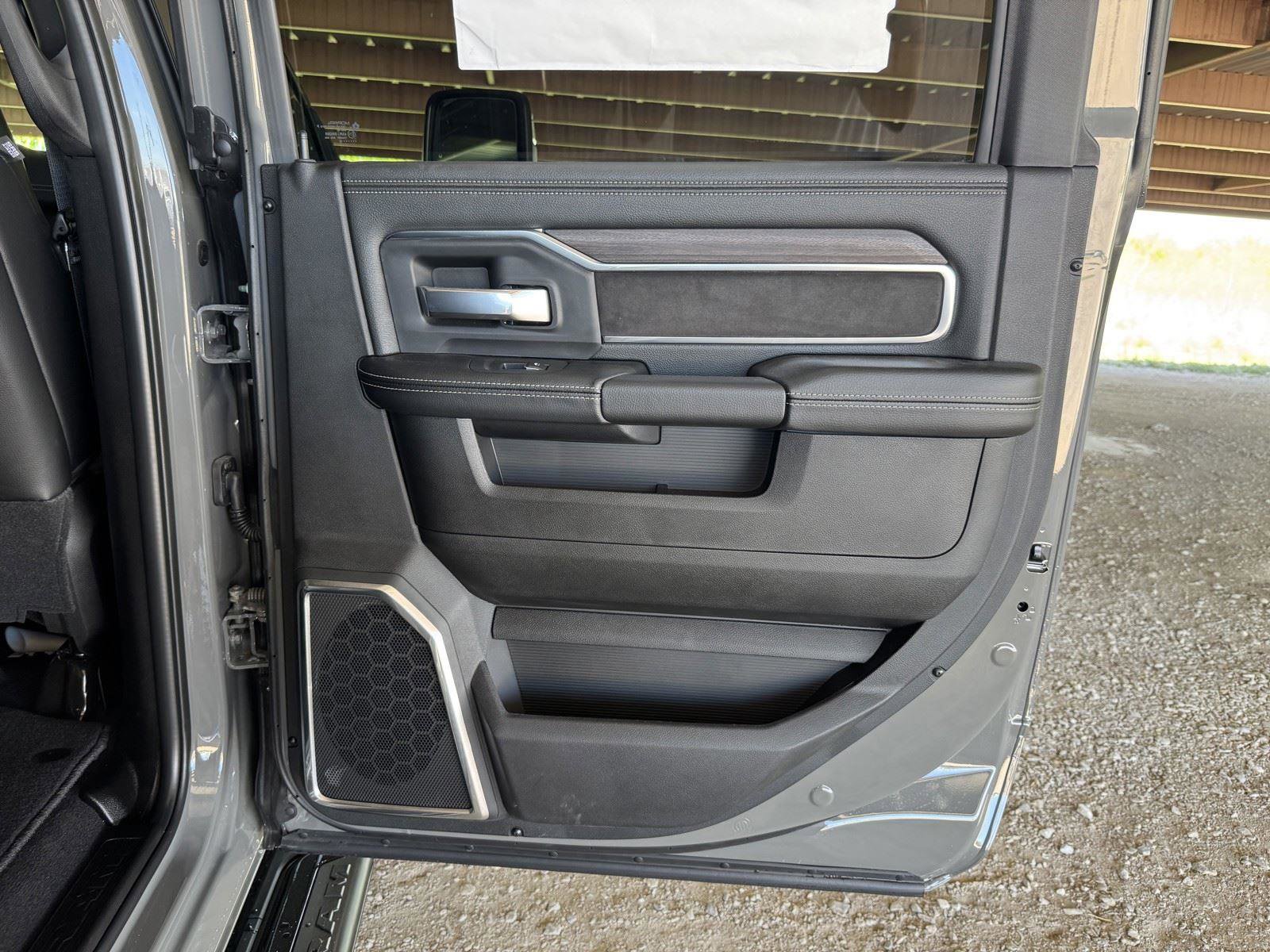New 2026 RAM 2500 Laramie w/ Night Edition AWD/4WD image 37