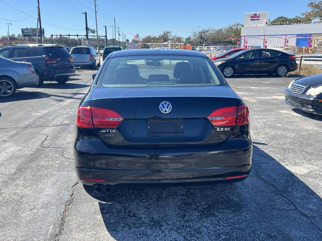 Used 2011 Volkswagen Jetta SE image 5