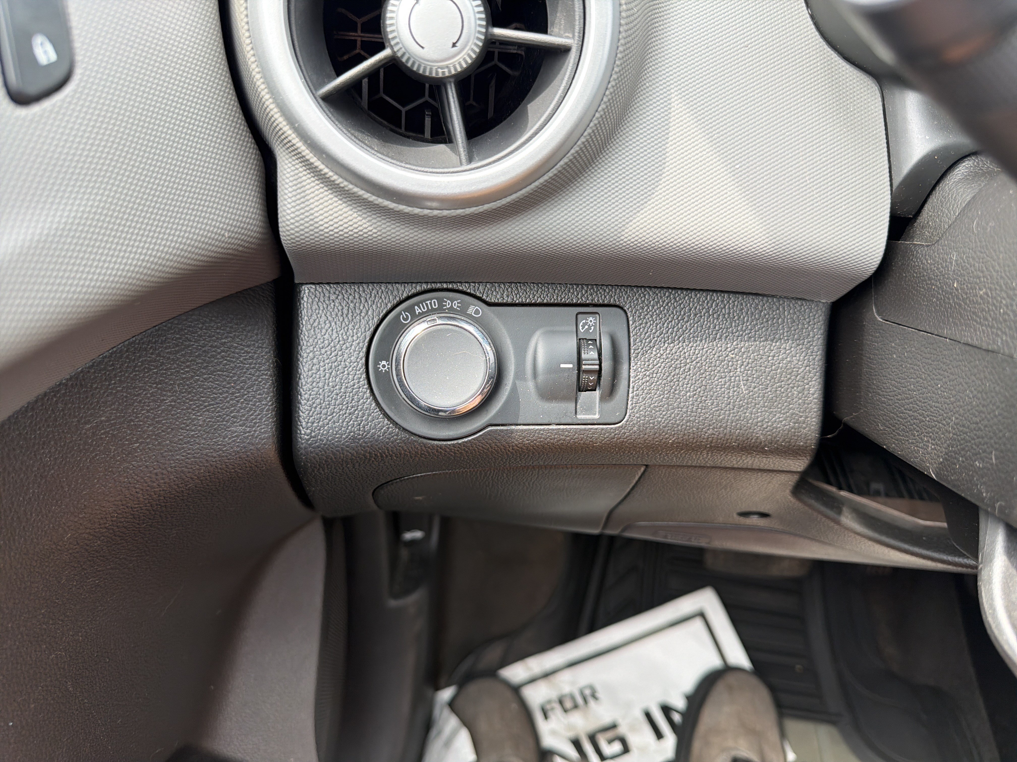 Used 2017 Chevrolet Sonic LS FWD image 18