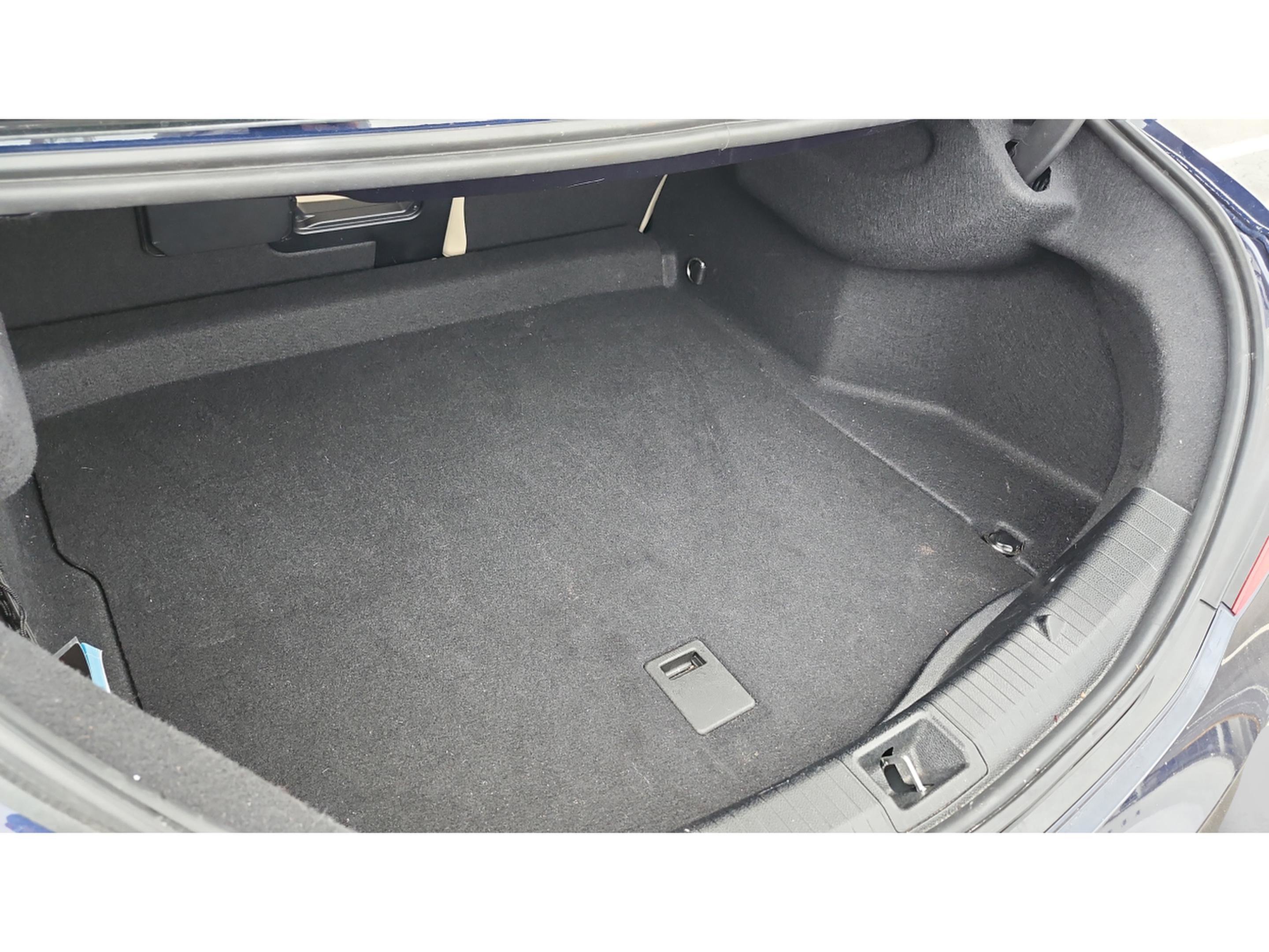 Used 2018 Mercedes-Benz CLA 250 image 36