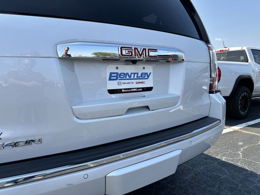 Used 2017 GMC Yukon Denali w/ Open Road Package image 14