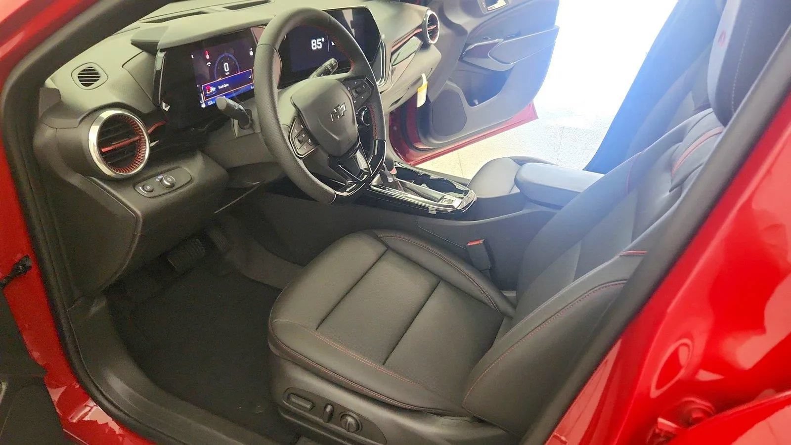 New 2026 Chevrolet Trax RS w/ Driver Confidence Package FWD image 14