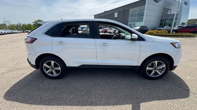 Used 2024 Ford Edge SEL w/ Convenience Package AWD/4WD image 2