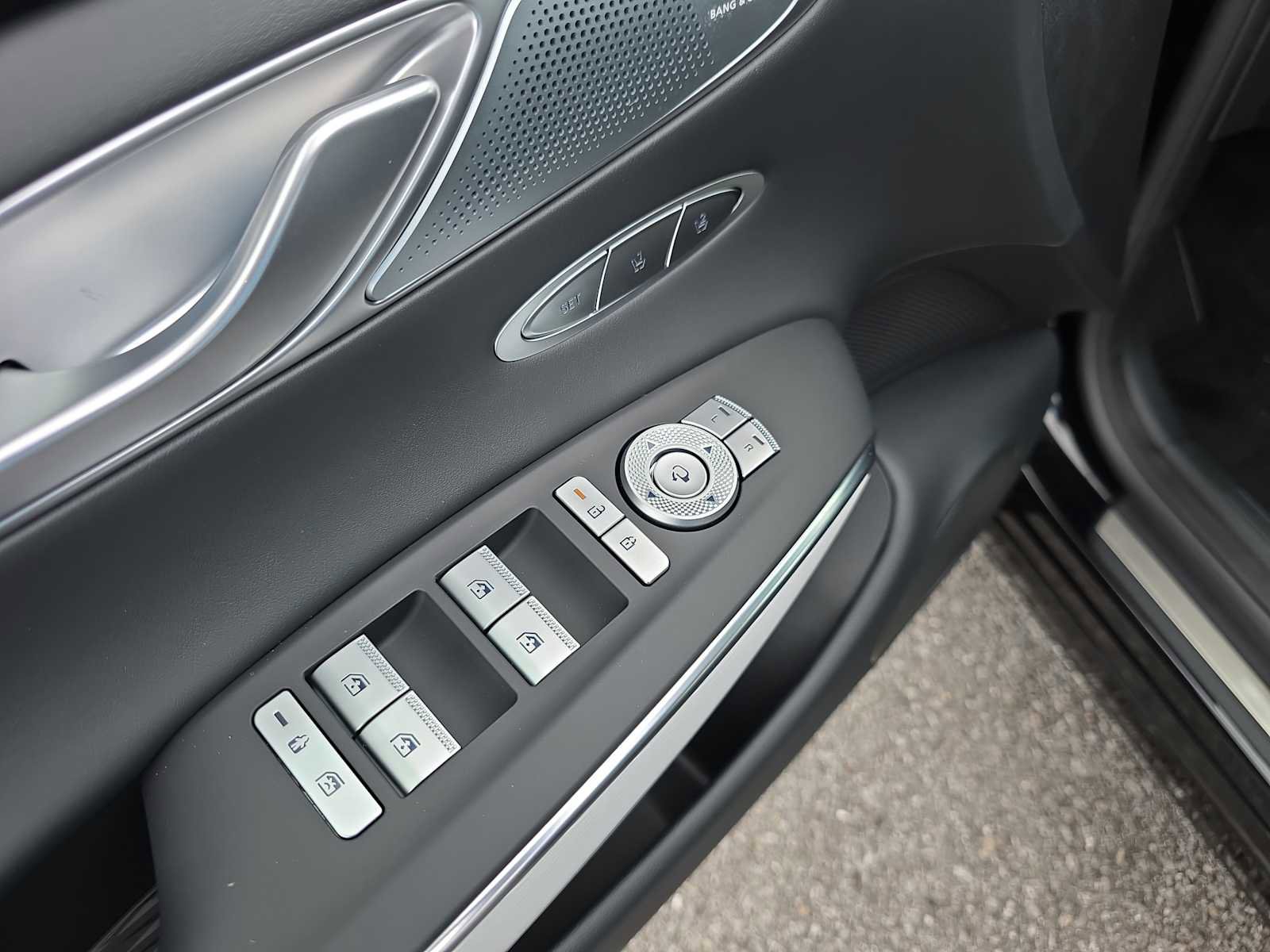 New 2026 Genesis GV70 2.5T Advanced image 16