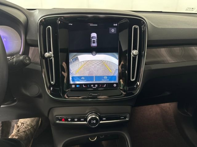 Used 2023 Volvo XC40 Recharge Plus w/ Protection Package Premier image 21