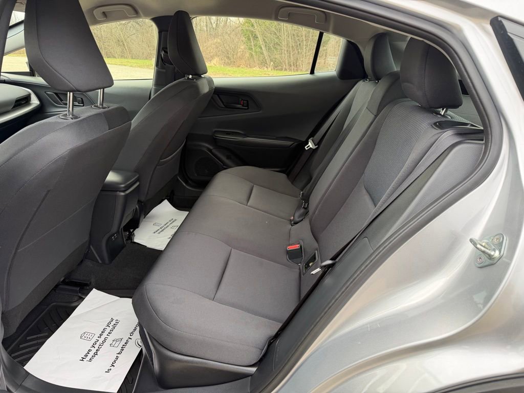 Used 2024 Toyota Prius LE image 30