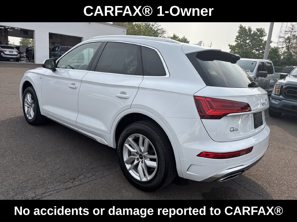 Used 2023 Audi Q5 2.0T Premium w/ Convenience Package AWD/4WD image 3