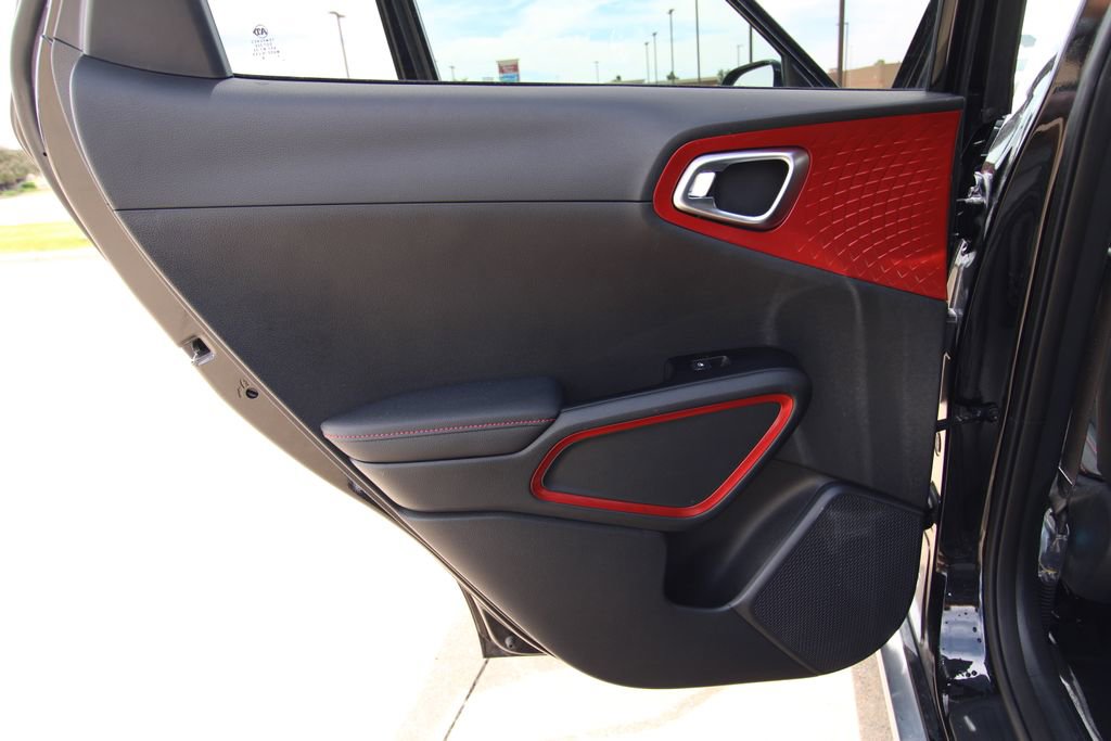 Used 2023 Kia Soul GT-Line FWD image 36