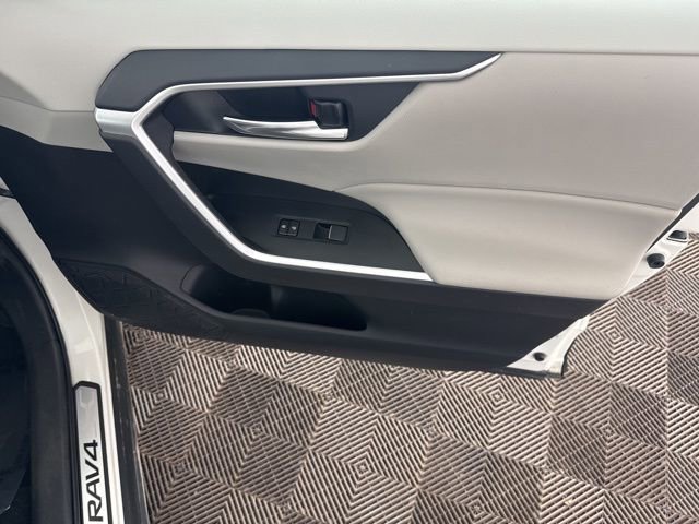 Used 2019 Toyota RAV4 XLE Premium w/ All Weather Liner Package image 21
