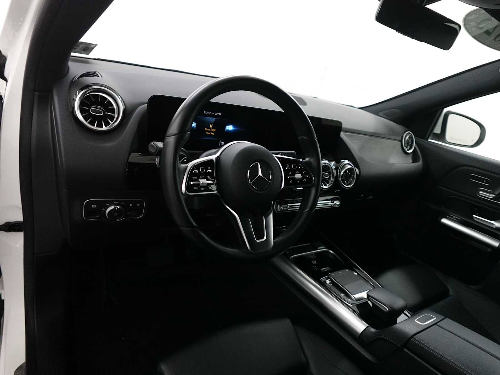 Used 2023 Mercedes-Benz GLA 250 4MATIC image 15