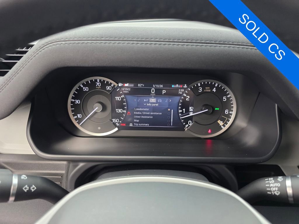 Used 2023 Land Rover Defender 130 SE image 20