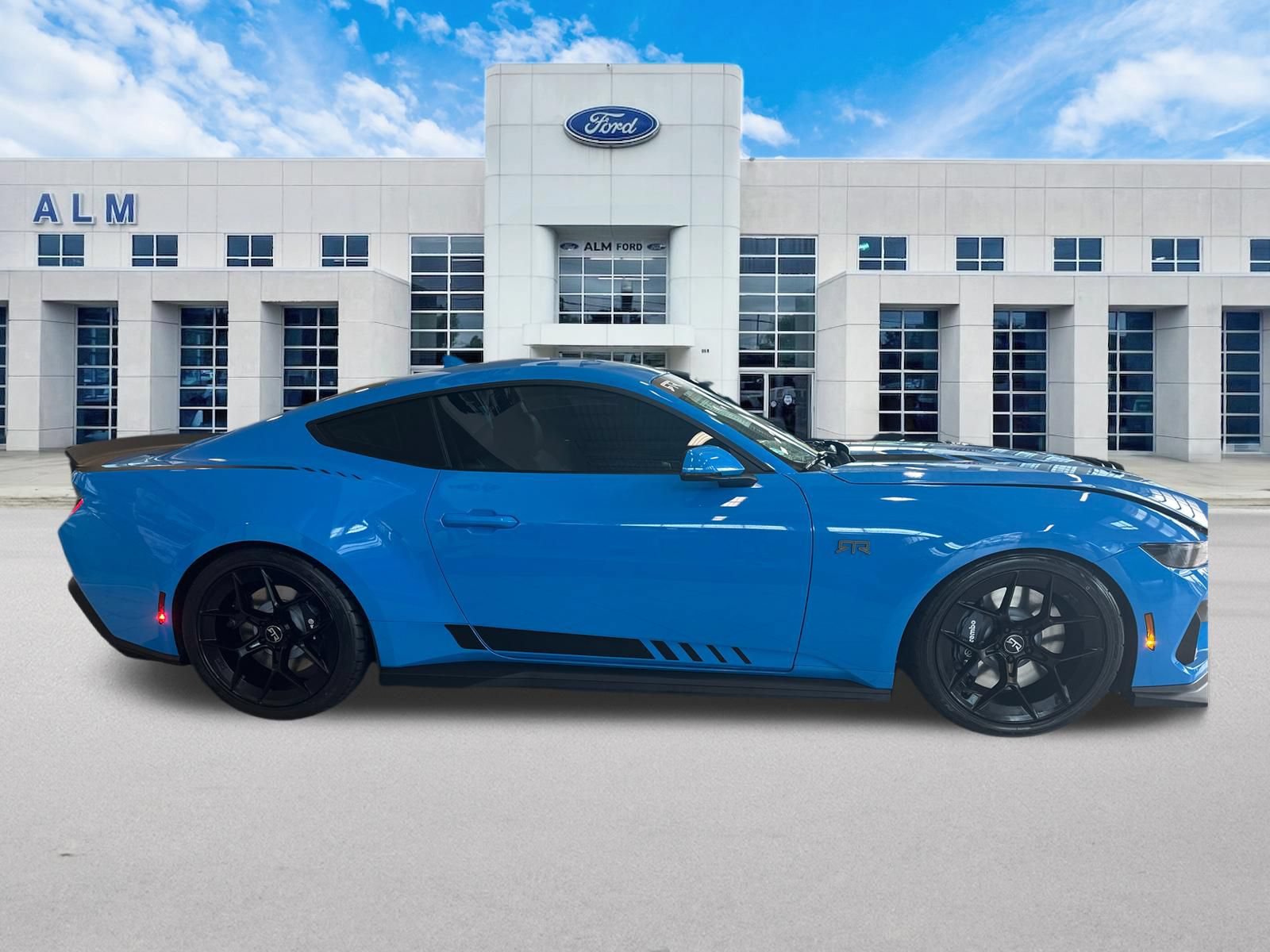 New 2026 Ford Mustang GT Premium w/ GT Performance Package RWD image 5