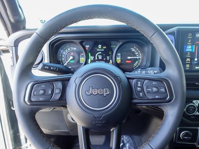 Used 2024 Jeep Wrangler Unlimited image 12