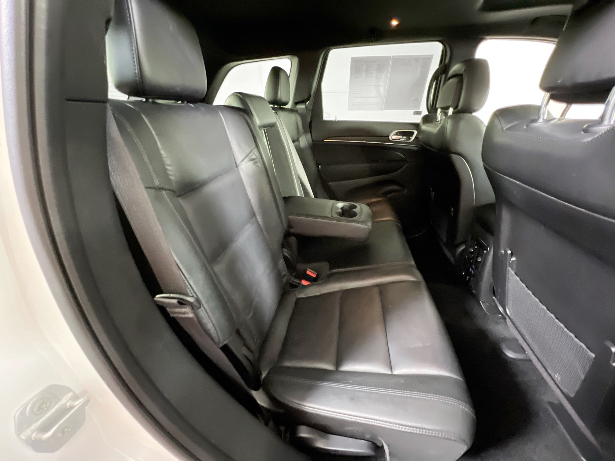 Used 2022 Jeep Grand Cherokee Limited AWD/4WD image 27