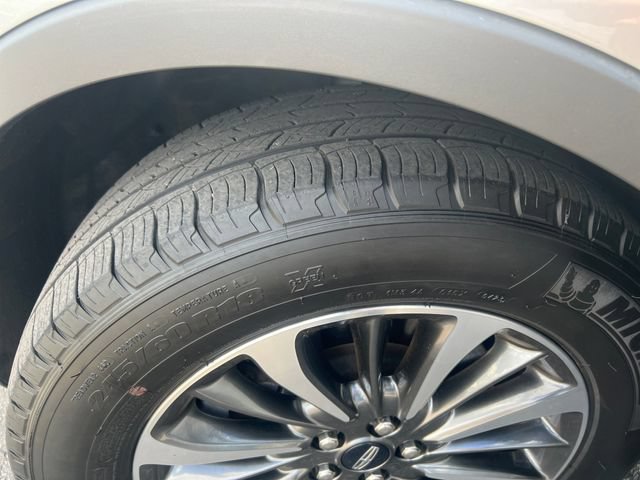 Certified 2023 Lincoln Nautilus AWD w/ Premium Package image 31