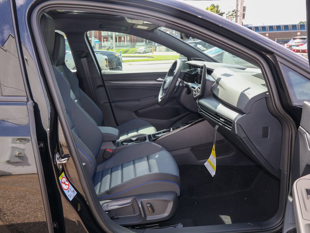 New 2026 Volkswagen Golf AWD/4WD image 31