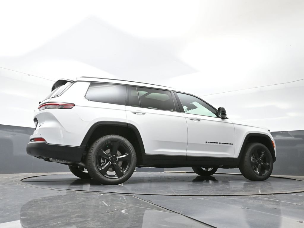 New 2025 Jeep Grand Cherokee L Limited w/ Black Appearance Package image 49