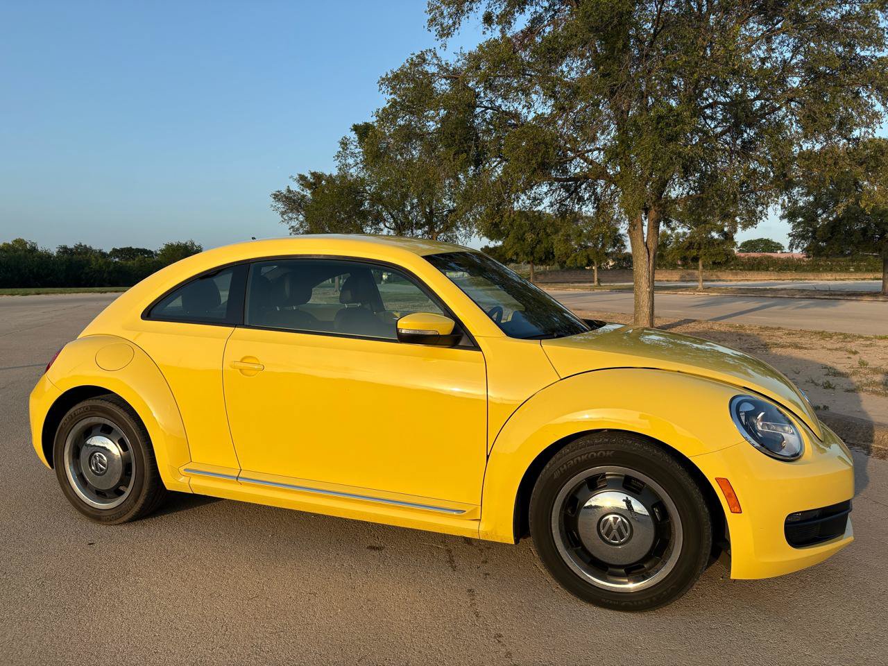 Used 2012 Volkswagen Beetle 2.5 FWD image 52