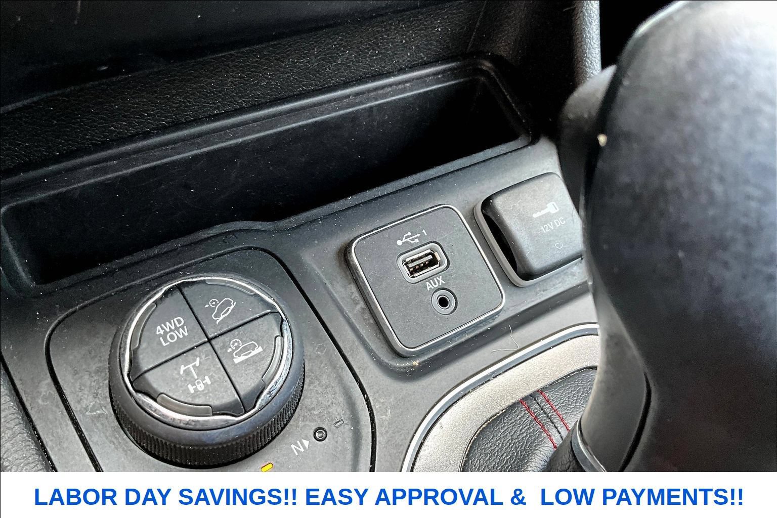 Used 2021 Jeep Cherokee Trailhawk w/ Sun, Sound & Nav Group AWD/4WD image 16