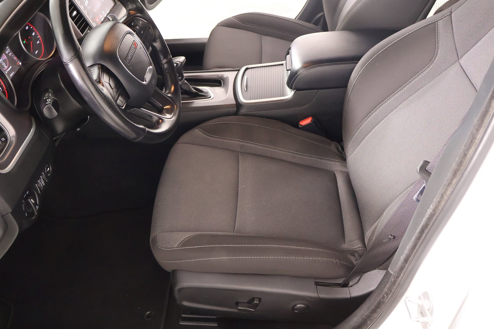 Used 2022 Dodge Charger SXT image 10