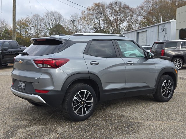 Used 2025 Chevrolet TrailBlazer LT image 6