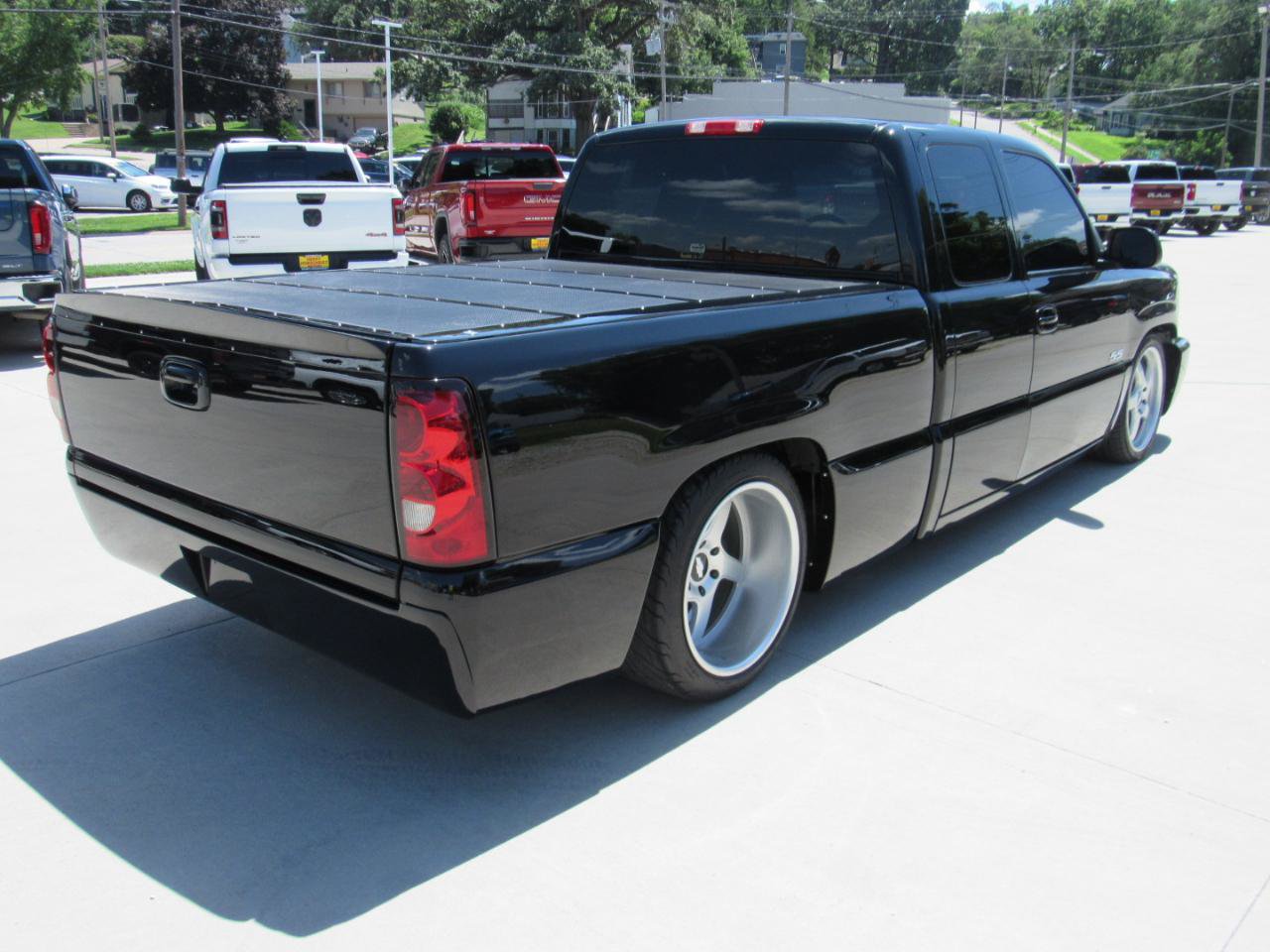 Used 2004 Chevrolet Silverado 1500 SS AWD/4WD image 7