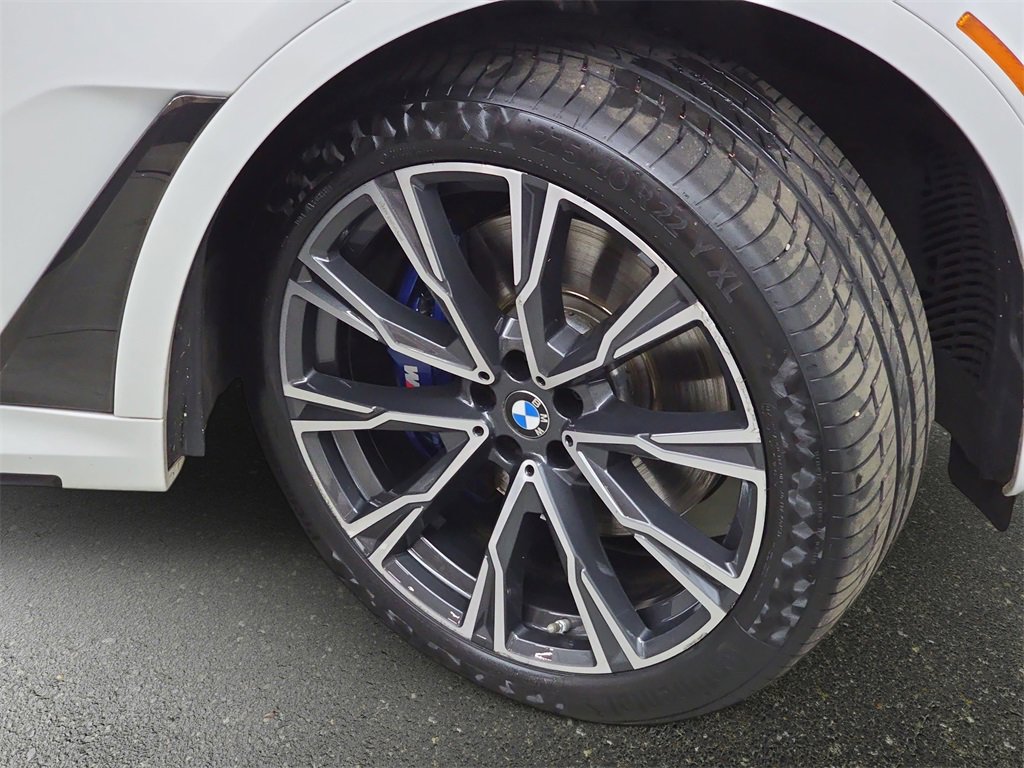 Used 2021 BMW X7 M50i w/ Executive Package image 35