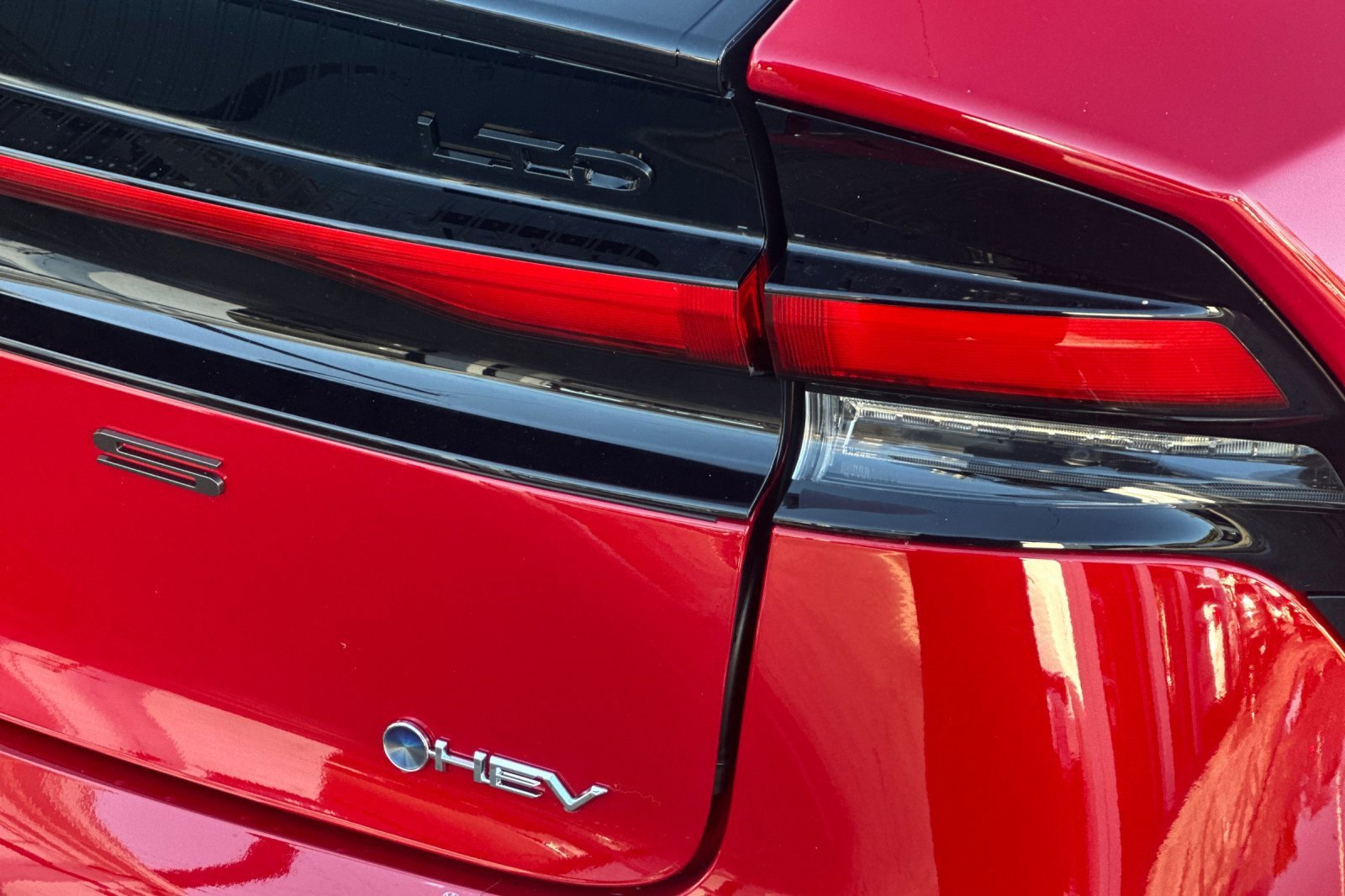 Used 2026 Toyota Prius Limited w/ Limited Premium Package image 28