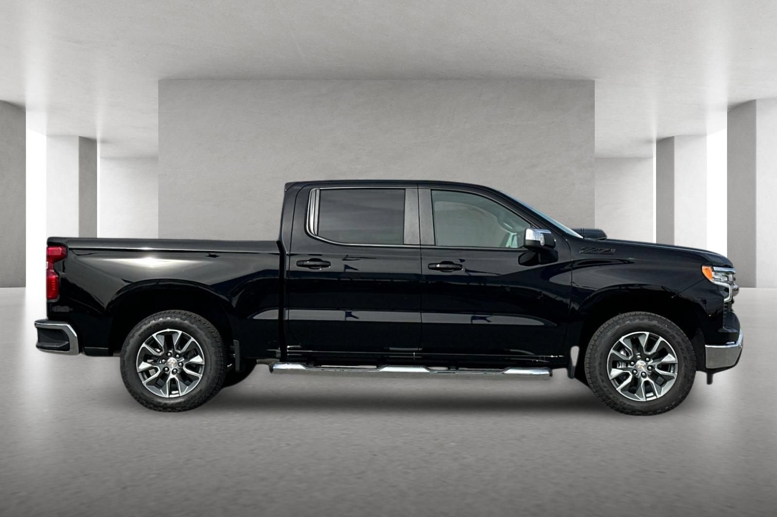 Used 2026 Chevrolet Silverado 1500 LT w/ All Star Edition Plus AWD/4WD image 3