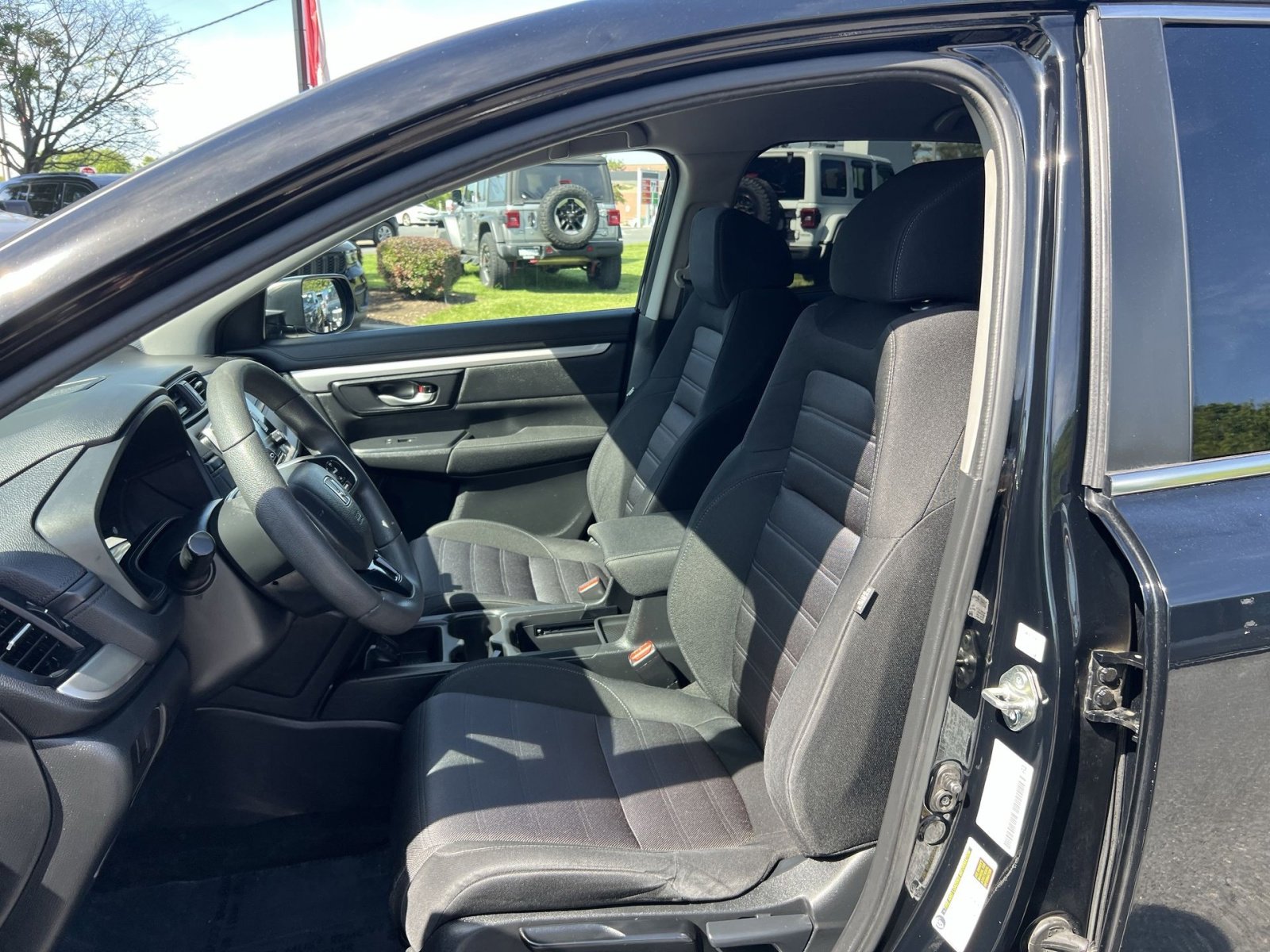 Used 2018 Honda CR-V LX image 13