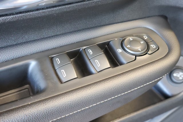 Used 2018 GMC Terrain Denali w/ Advanced Safety Package image 11